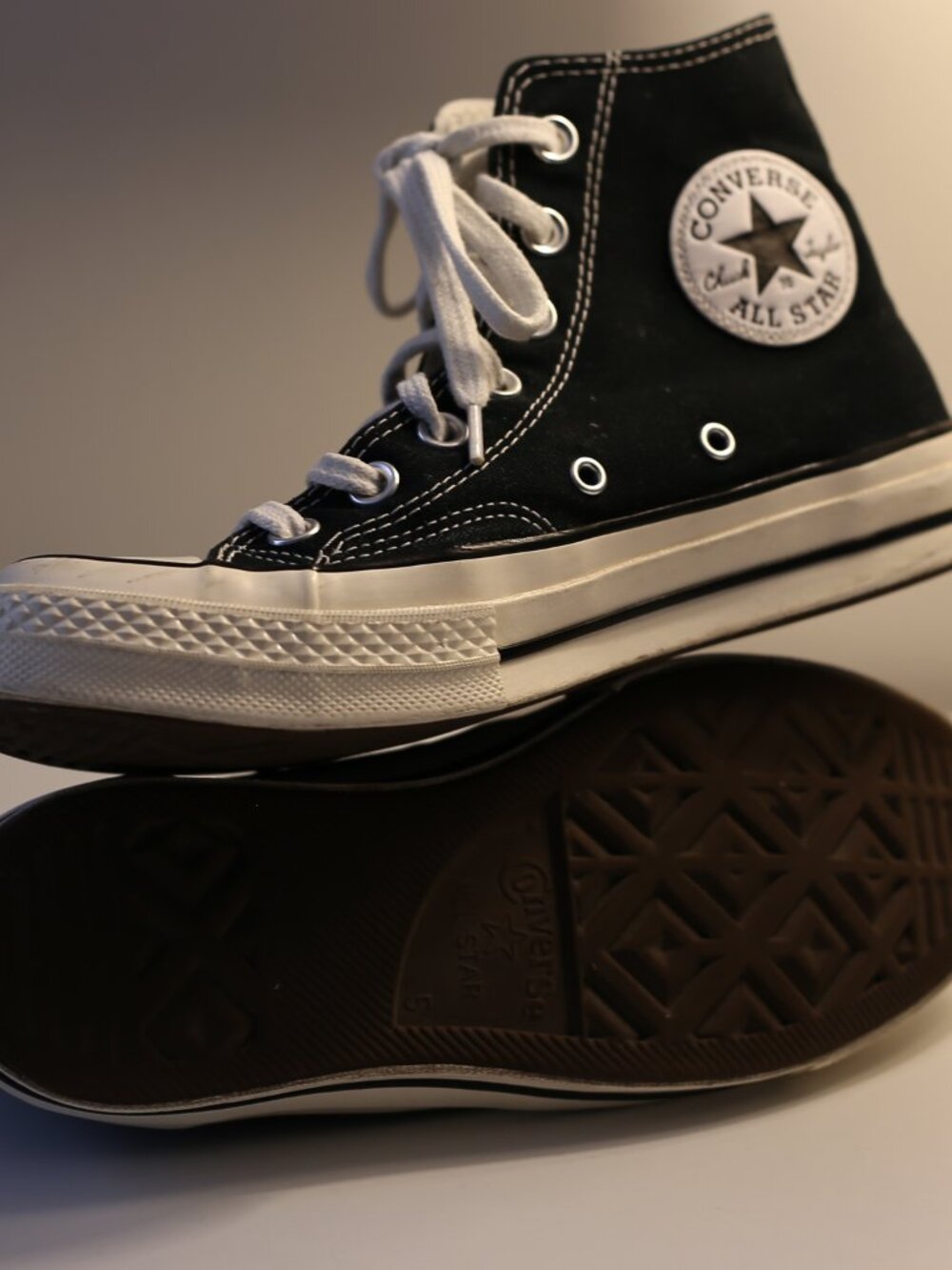 Converse Chuck 70 High Top Black Canvas Sneakers – Size 7